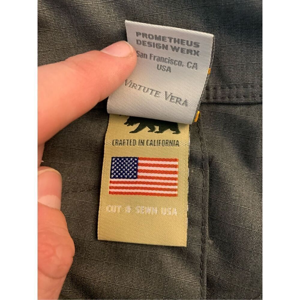 Prometheus Design Werx shorts grey hiking outdoors men's size 36 NEW WITH TAGS - Picture 6 of 6